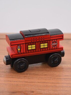 Thomas & Friends SODOR TRAIN LINE MUSIC CABOOSE Thomas Wooden Railway 2003